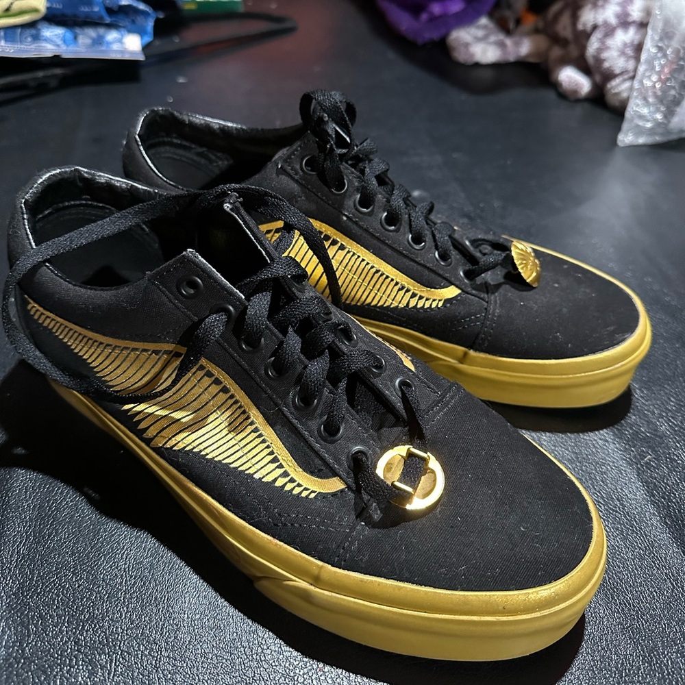 Men’s Harry Potter X snitch vans